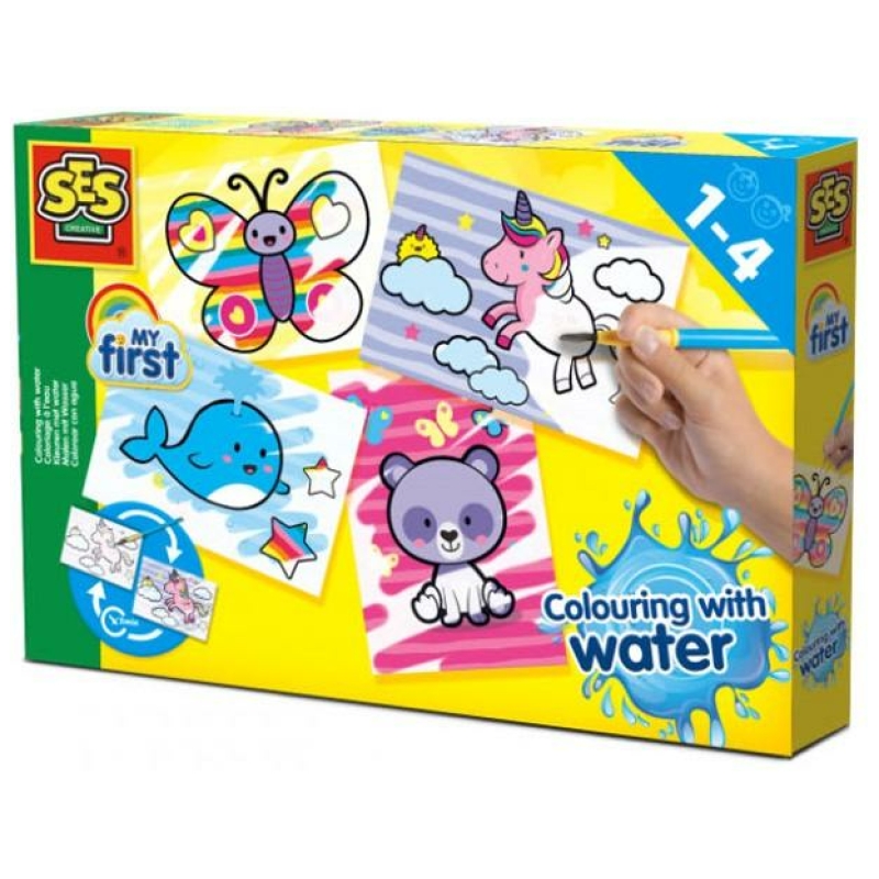 Coloreando tarjetas de fantasía con agua